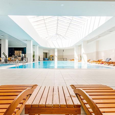 Luxury Condo On 18Th Floor With Pool, Fitness, Parking Included. Skopje Exterior photo